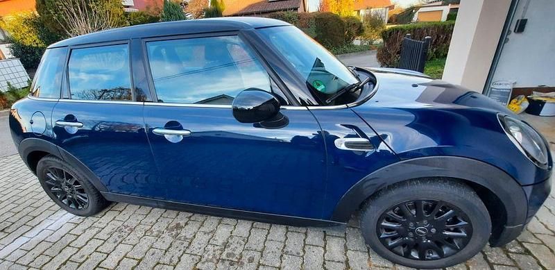 Gebraucht Mini Cooper 136 PS (100 kW) 2017 Blau Kleinwagen
