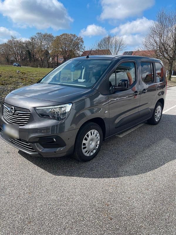 Gebraucht Opel Combo Life Elegance 131 PS (96 kW) 2023 Grau Kombi