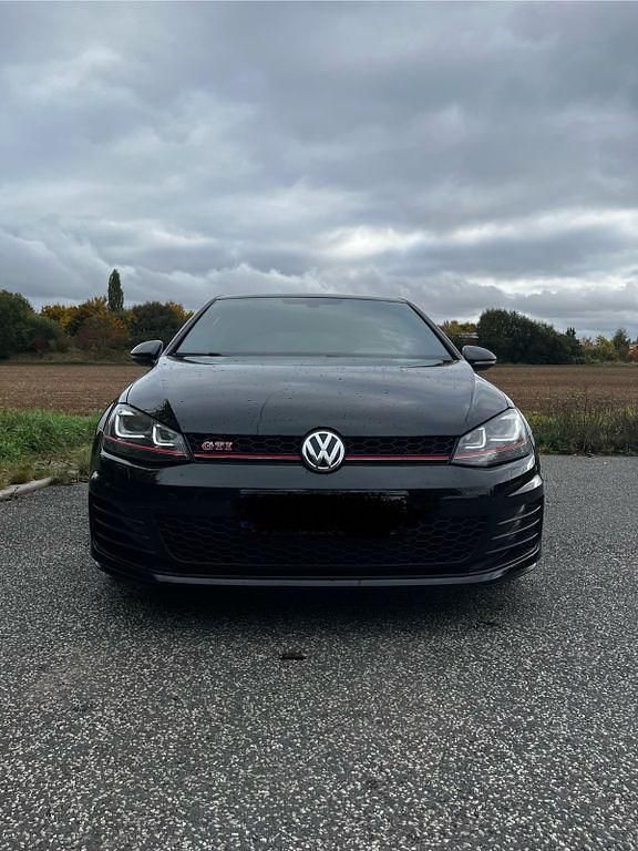 Gebraucht VW Golf VII GTI 230 PS (169 kW) 2016 Schwarz Limousine