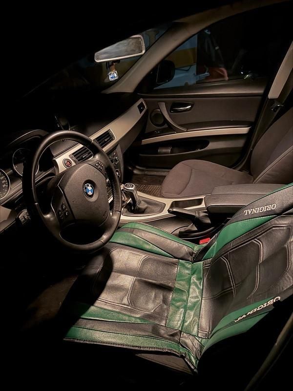 Brugt BMW 320 183 HK (134 kW) 2012 Sort Stationcar