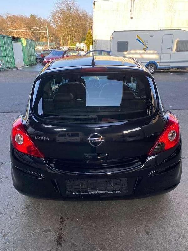 Gebraucht Opel Corsa 80 PS (58 kW) 2009 Limousine