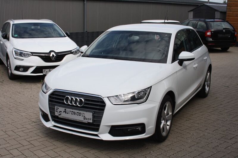 Weiß Gebraucht 2019 Audi A1 Sportback Sport Kleinwagen | 13.500 € (Guter Preis) - Bild 1/4