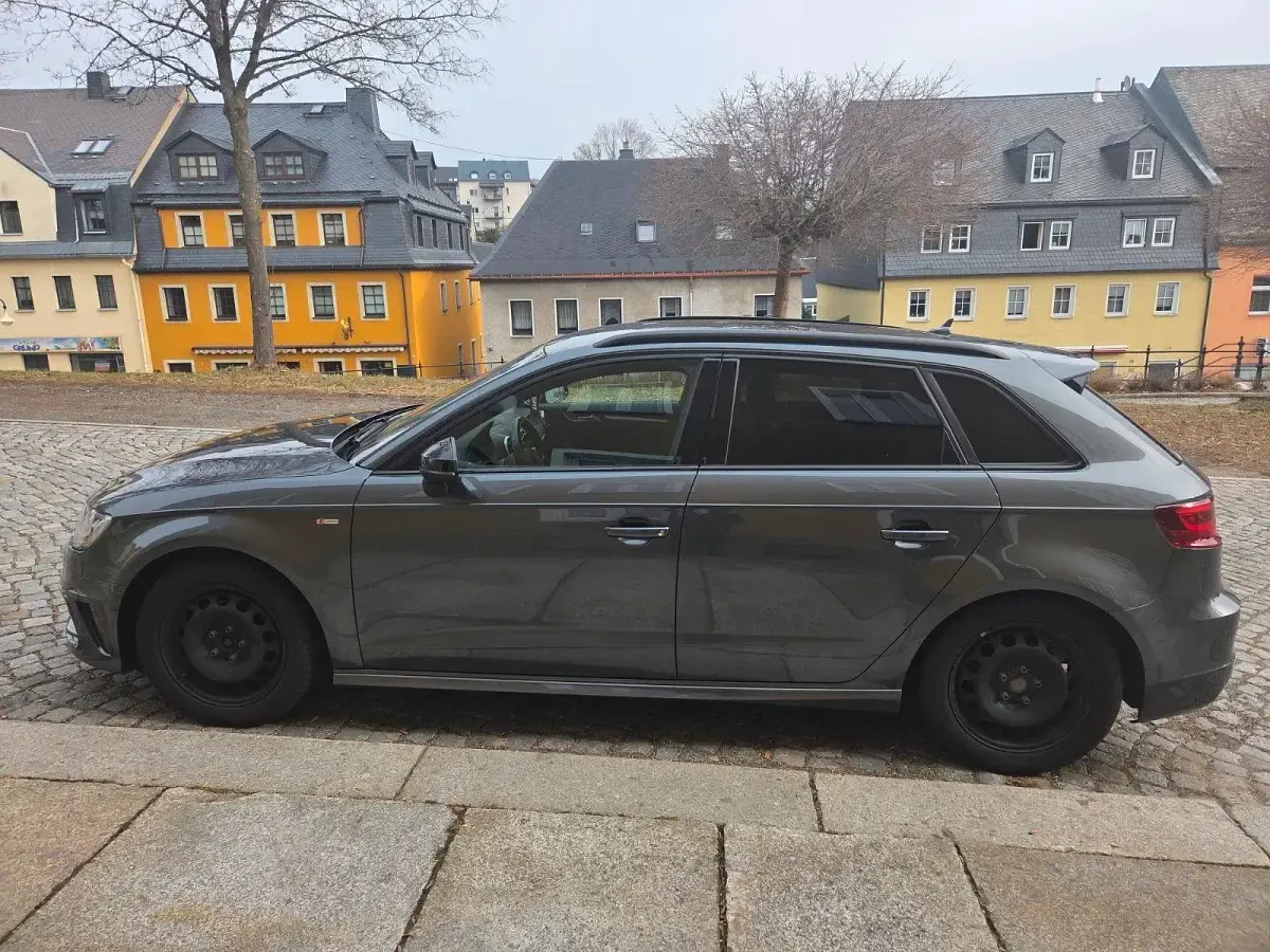 Second-hand Audi A3 S-Line 150 CP (110 kW) 2016 Gri Berlinǎ