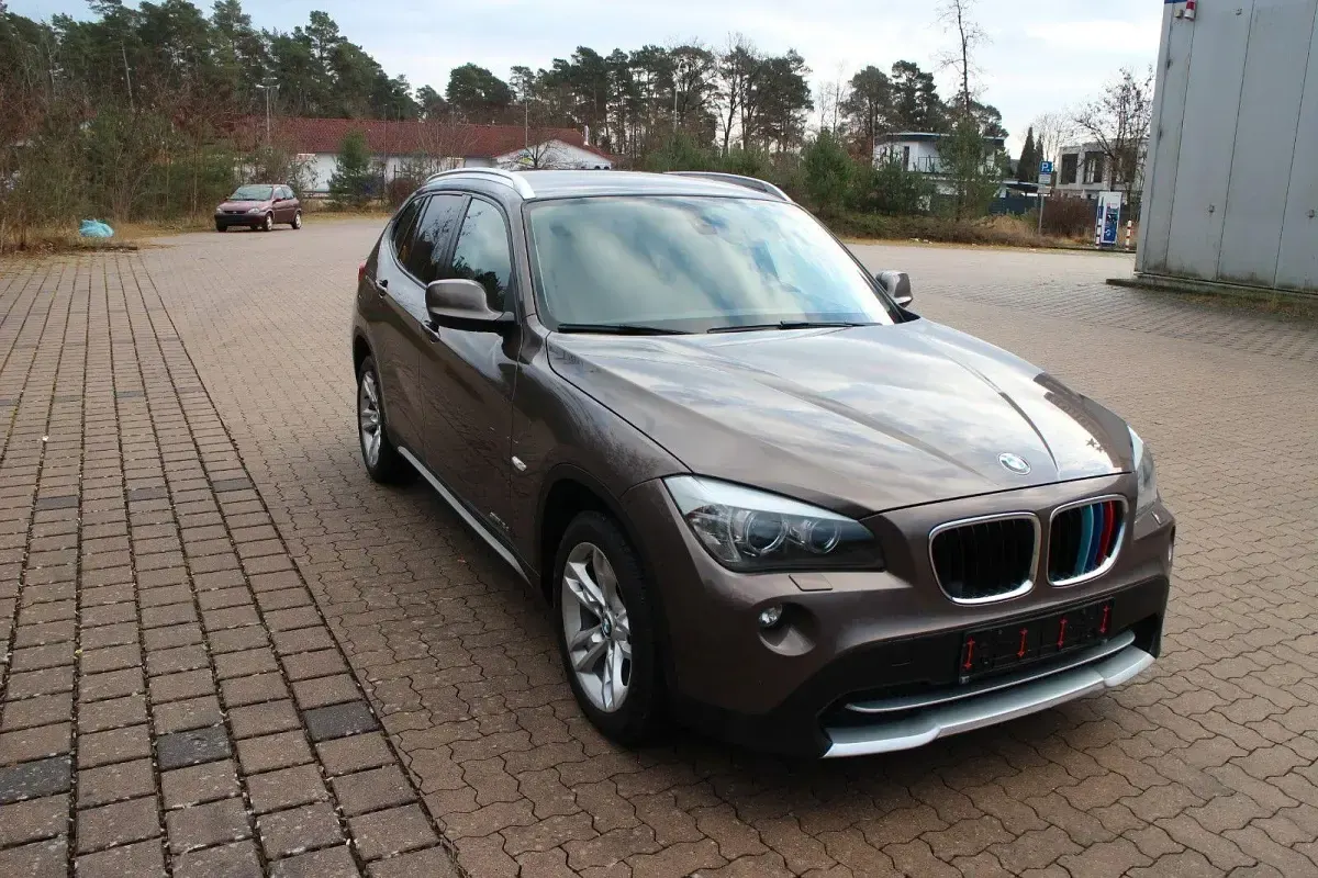 Gebraucht BMW X1 xLine 143 PS (105 kW) 2014 Braun SUV