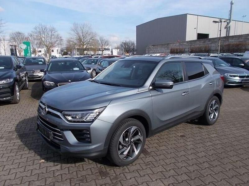 Grau Gebraucht 2020 Ssangyong Korando Sapphire SUV | 20.500 € (Etwas zu teuer) - Bild 1/4