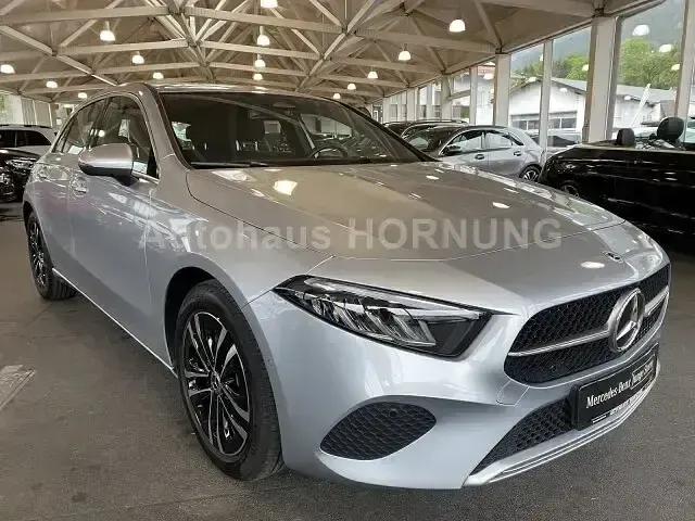 Gebraucht Mercedes A220 Progressive 190 PS (139 kW) 2025 Silber Limousine