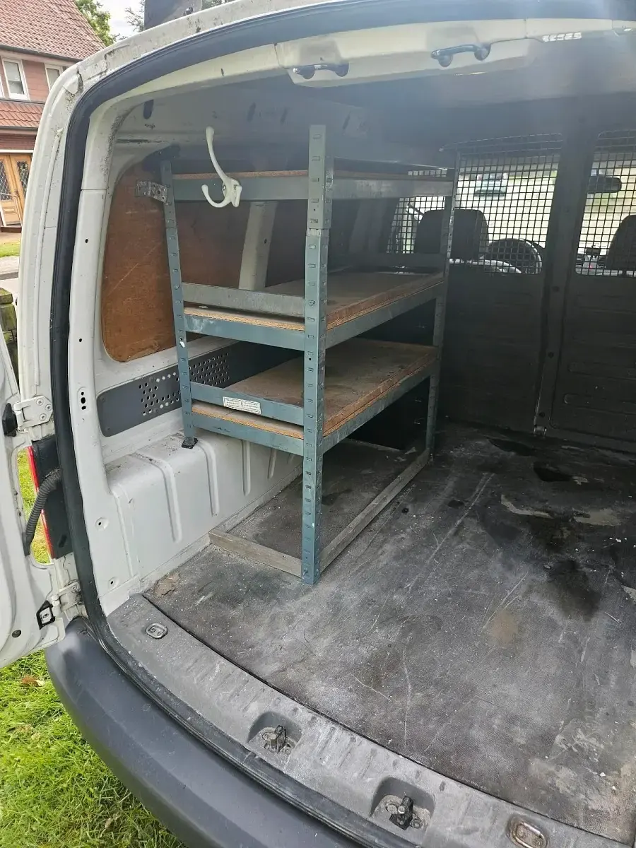 Gebraucht VW Caddy 69 PS (50 kW) 2010 Weiß Van / Kleinbus