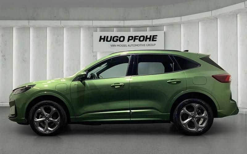 Gebraucht Ford Kuga ST-Line 243 PS (178 kW) 2025 Bursting green SUV