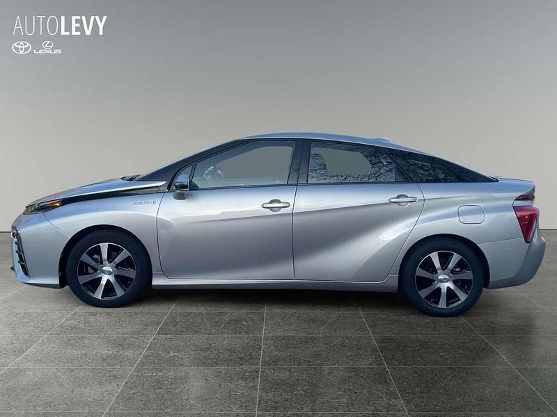 Gebraucht Toyota Mirai 182 PS (133 kW) 2016 Silber Limousine
