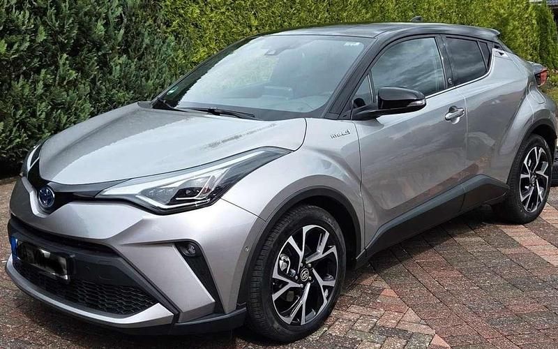 Silber Gebraucht 2020 Toyota C-HR Team SUV | 12.800 € (Superpreis) - Bild 1/4