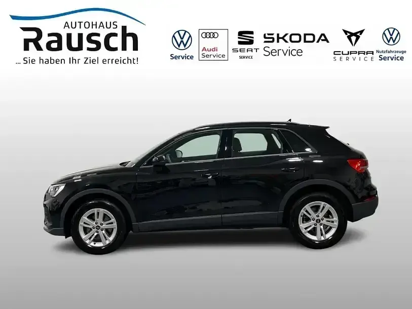 Gebraucht Audi Q3 Comfort 150 PS (110 kW) 2025 Schwarz SUV