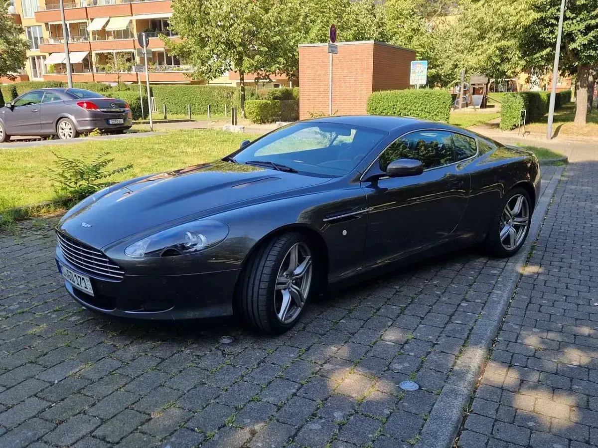 Gebraucht Aston Martin DB9 476 PS (350 kW) 2008 Grau Coupé