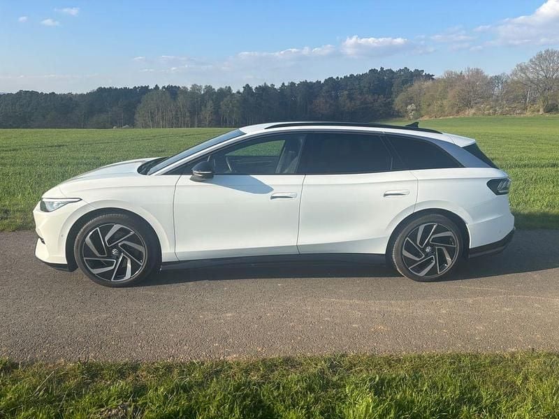 Gebraucht VW ID.7 Pro 210 kW (286 PS) 2024 Weiß Kombi