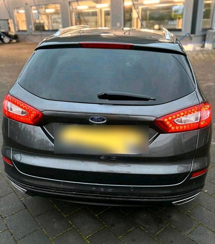 Gebraucht Ford Mondeo 180 PS (132 kW) 2016 Grau Kombi