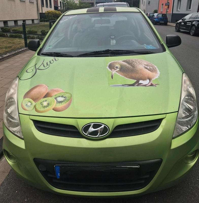 Grün Gebraucht 2010 Hyundai i20 Kleinwagen | 2.300 € (Guter Preis) - Bild 1/4