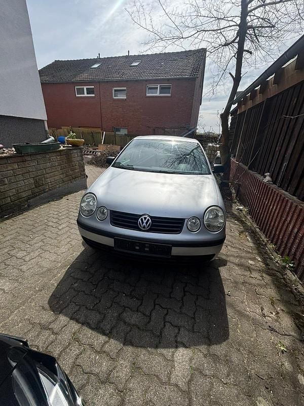 Gebraucht VW Polo 69 PS (50 kW) 2002 Grau Kleinwagen