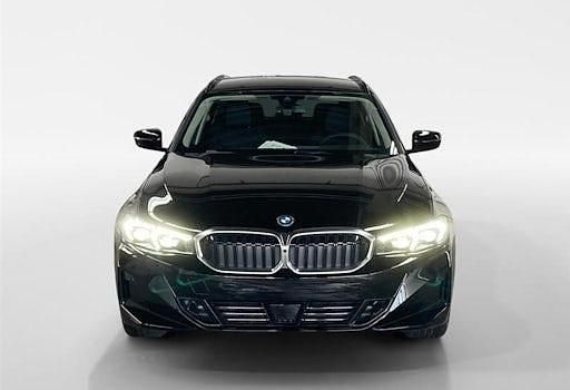 Neu BMW 330e Comfort Edition 292 PS (214 kW) 2025 Schwarz Kombi