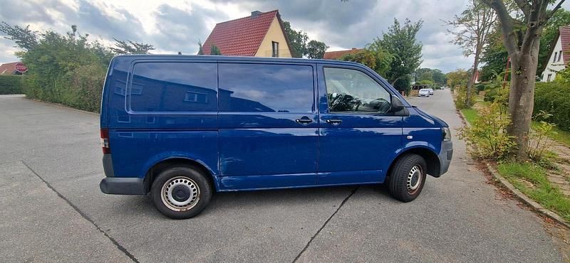 Gebraucht VW Transporter 85 PS (62 kW) 2010 Van
