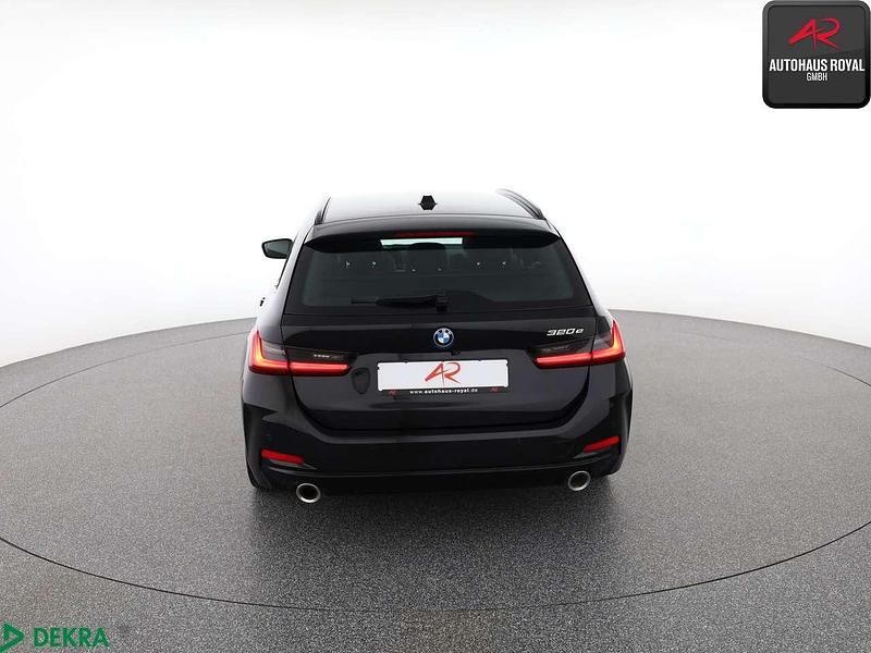 Gebraucht BMW 320e Shadowline 163 PS (119 kW) 2022 Schwarz Kombi