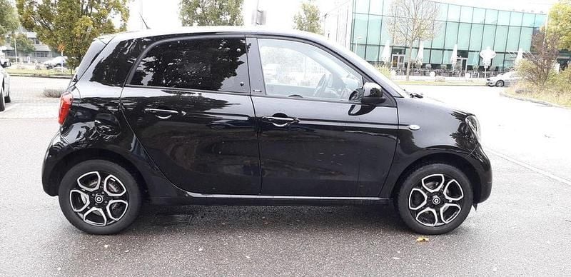 Gebraucht Smart ForFour Brabus 90 PS (66 kW) 2016 Schwarz Kleinwagen