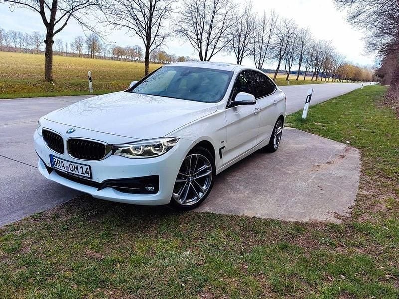 Weiß Gebraucht 2018 BMW 340 Gran Turismo Limousine | 25.000 € (Guter Preis) - Bild 1/4