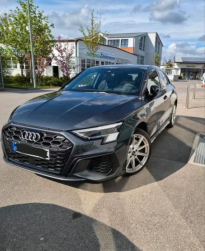 Gebraucht Audi A3 S-Line 150 PS (110 kW) 2021 Grau Limousine