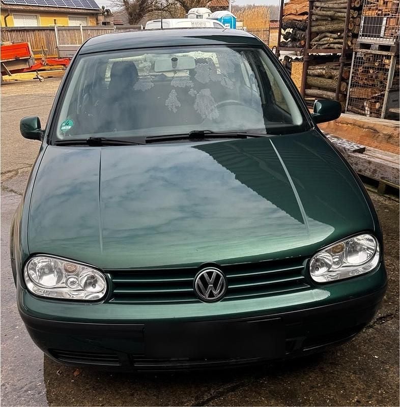 Gebraucht VW Golf IV 2001 Grün Limousine