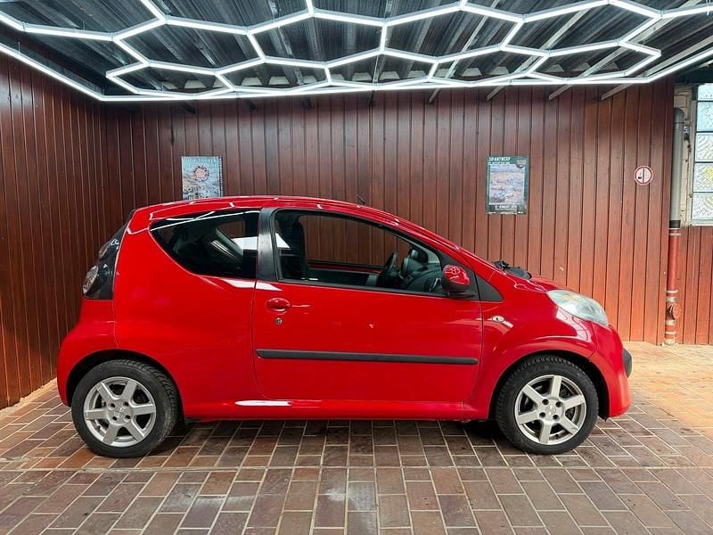 Gebraucht Citroën C1 68 PS (50 kW) 2008 Rot Kleinwagen