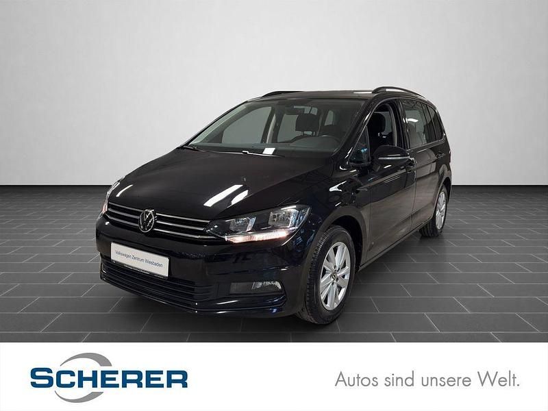 Gebraucht VW Touran Comfortline 150 PS (110 kW) 2022 Deep black perleffekt (metallic) Van / Kleinbus