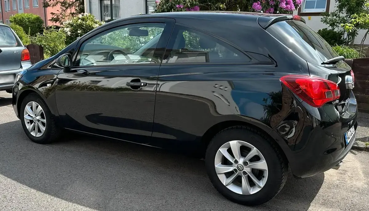 Gebraucht Opel Corsa 90 PS (66 kW) 2019 Schwarz Kleinwagen