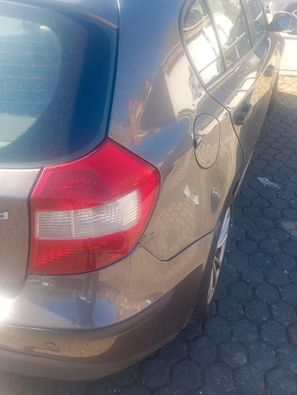 Gebraucht BMW 118 122 PS (89 kW) 2005 Kleinwagen