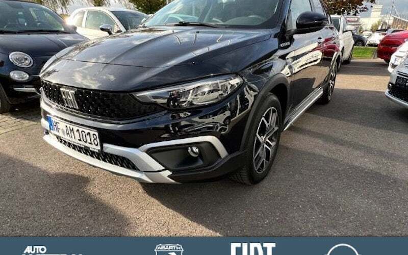 Schwarz Gebraucht 2023 Fiat Tipo Cross Kombi | 25.990 € (Teuer) - Bild 1/4