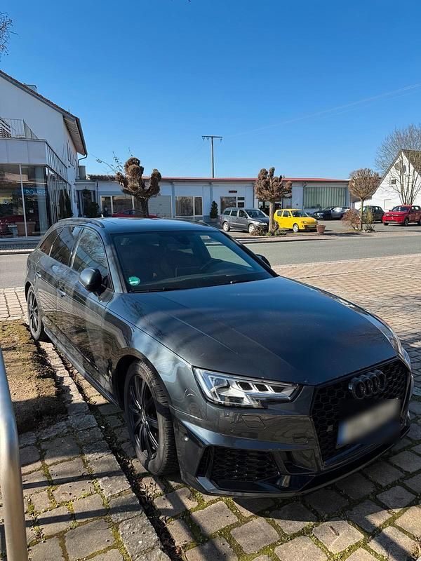 Gebraucht Audi A4 218 PS (160 kW) 2018 Grau Kombi