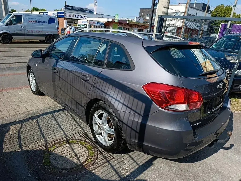 Gebraucht Chevrolet Cruze LT 131 PS (96 kW) 2013 Grau Kombi