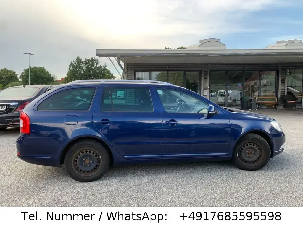 Gebraucht Skoda Octavia Impuls Edition 105 PS (77 kW) 2011 Blau Kombi