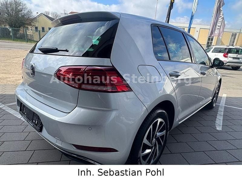Gebraucht VW Golf VII Join 86 PS (63 kW) 2018 Silber Limousine