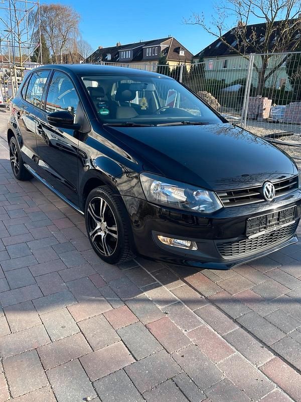 Gebraucht VW Polo 60 PS (44 kW) 2012 Schwarz Kleinwagen