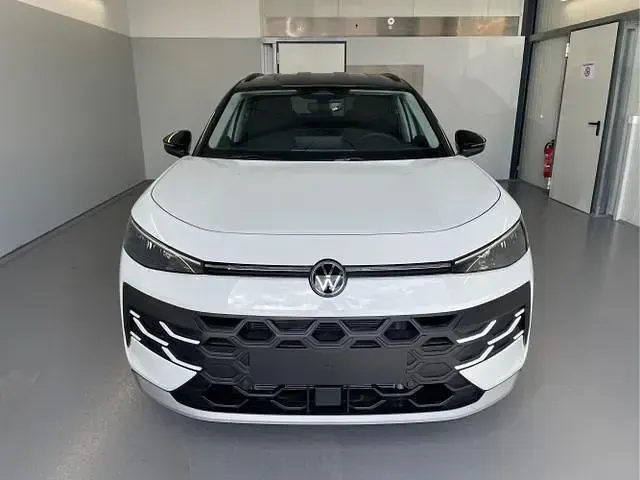 Neu VW T-Roc Life 150 PS (110 kW) 2026 [0qa1] pure white / dach schwarz SUV