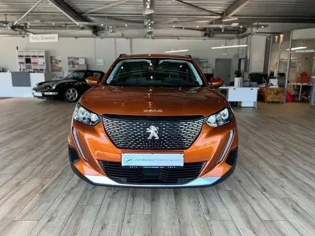 Gebraucht Peugeot 2008 Allure 131 PS (96 kW) 2021 Orange SUV