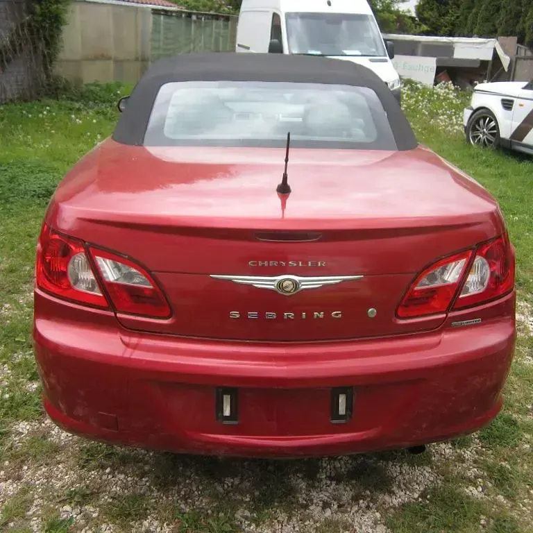 Usado Chrysler Sebring Cabriolet Limited 140 CV (102 kW) 2007 Rojo Descapotable