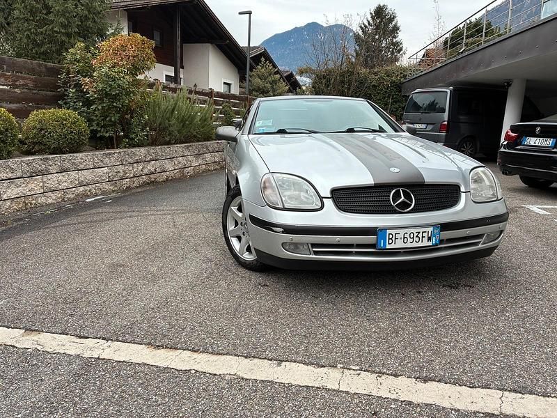 Silber Gebraucht 1999 Mercedes SLK200 Cabrio | 5.350 € - Bild 1/4