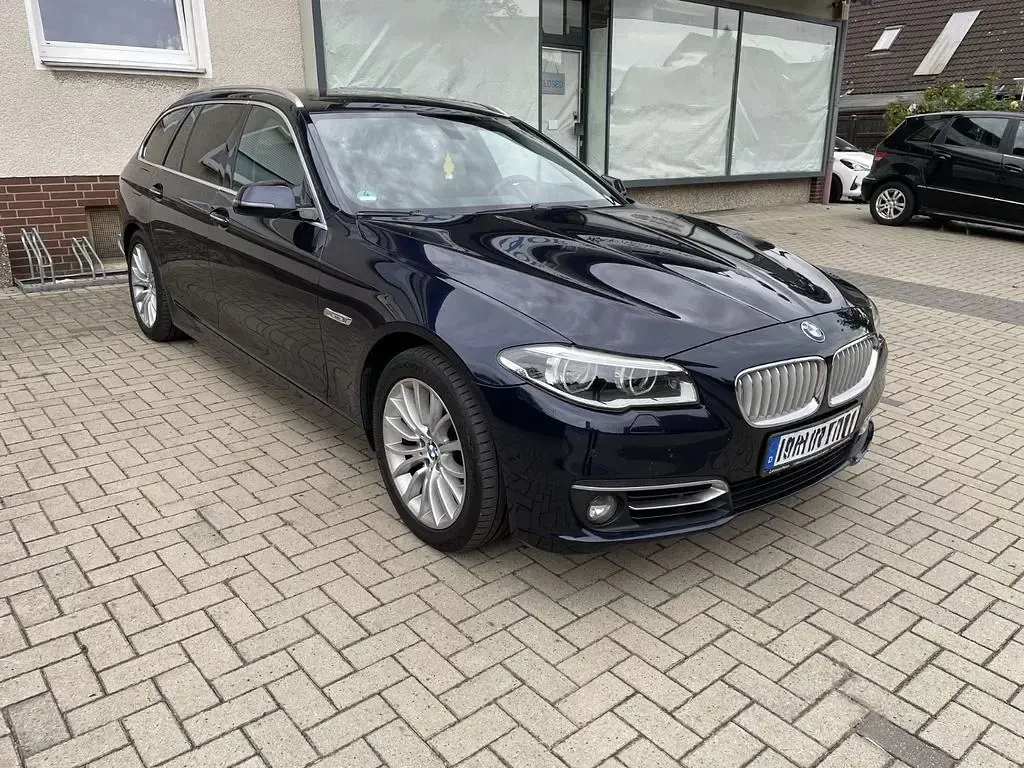 Gebraucht BMW 520 184 PS (135 kW) 2013 Blau Kombi