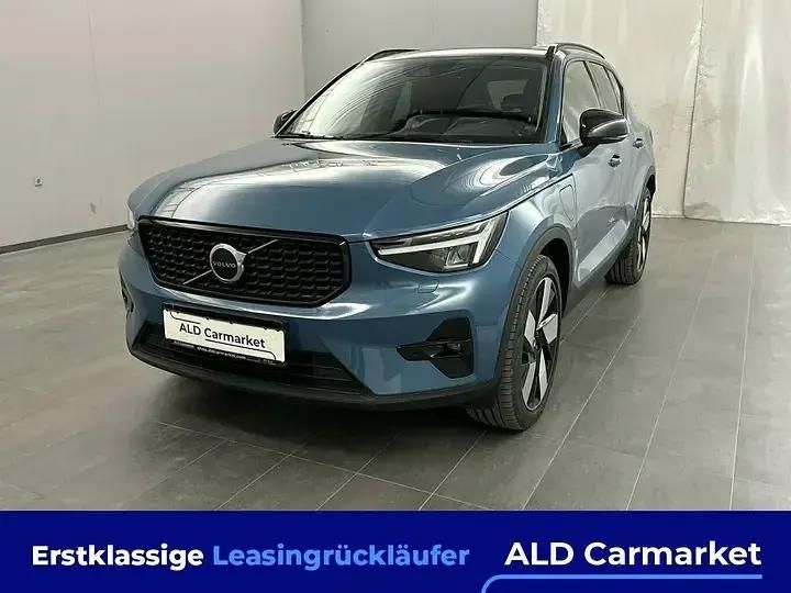 Denim blue / Gebraucht 2022 Volvo XC40 R-Design SUV | 31.980 € (Guter Preis) - Bild 1/2