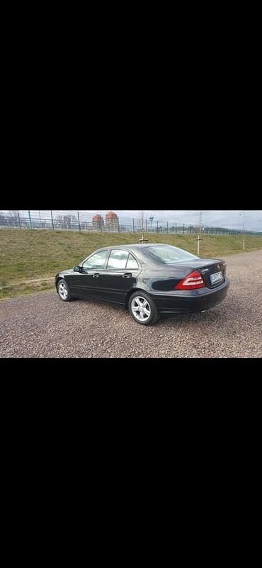 Gebraucht Mercedes C180 143 PS (105 kW) 2006 Schwarz Limousine