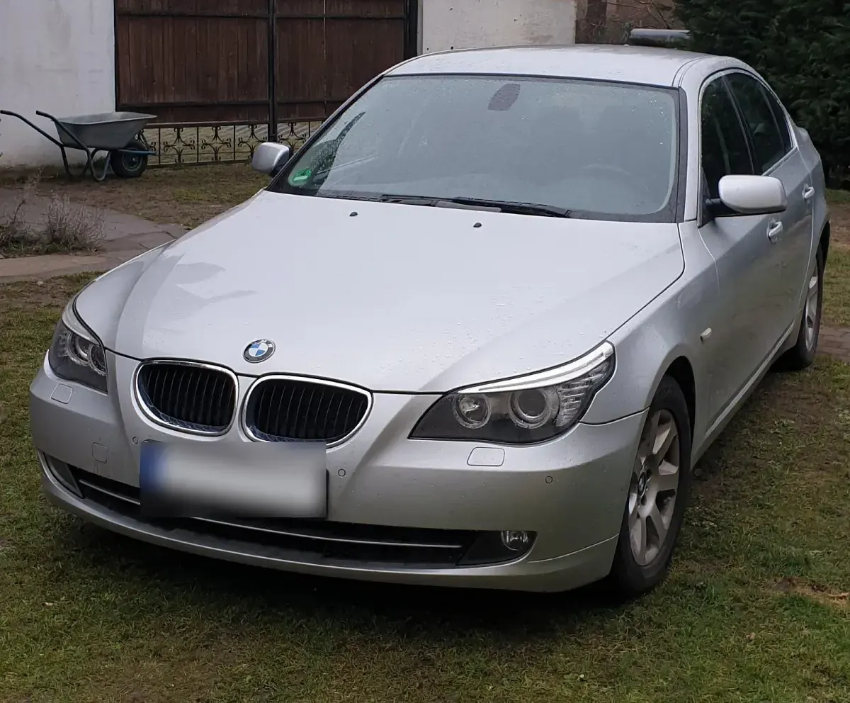 Gebraucht BMW 520 177 PS (130 kW) 2008 Silber Limousine