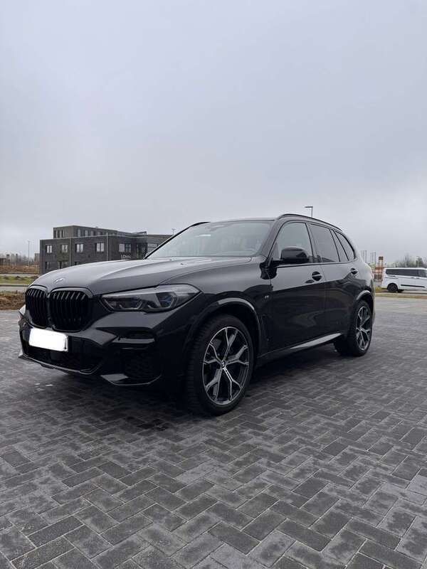 Schwarz Gebraucht 2022 BMW X5 M Sport SUV | 69.999 € (Fairer Preis) - Bild 1/4