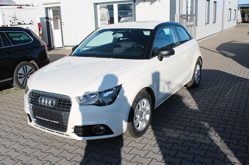 Gebraucht Audi A1 Attraction 86 PS (63 kW) 2014 Weiß Kleinwagen