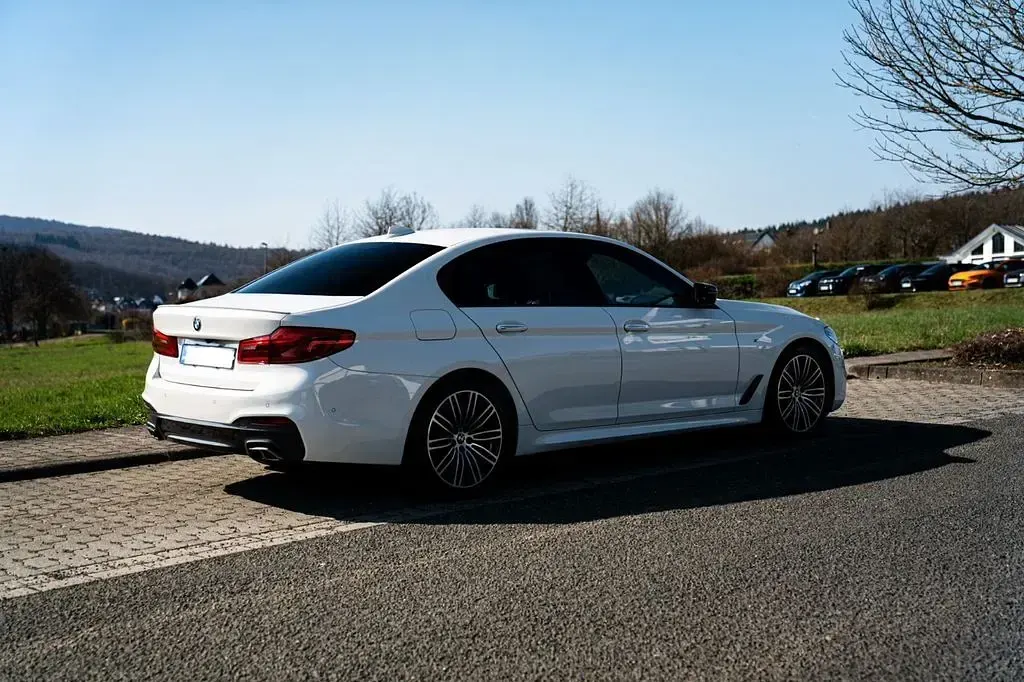 Gebraucht BMW 540 Performance 320 PS (235 kW) 2018 Weiß Limousine