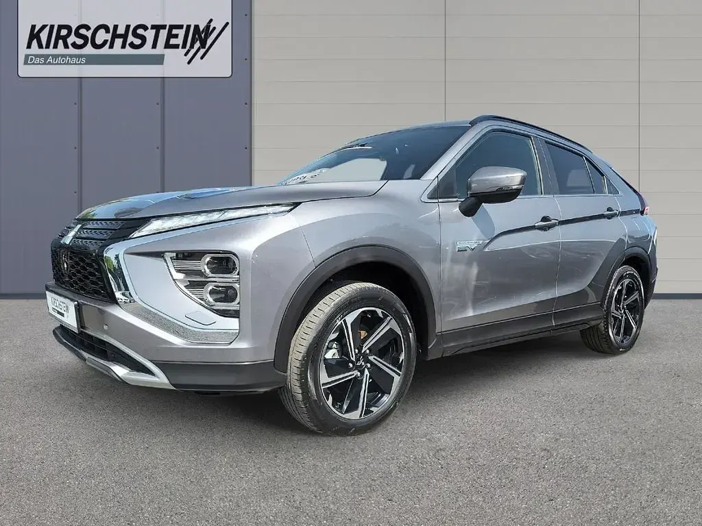 Gebraucht Mitsubishi Eclipse Cross Plus 188 PS (138 kW) 2022 Grau SUV