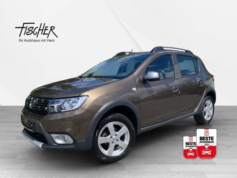 Grau Gebraucht 2020 Dacia Logan Stepway Limousine | 13.880 € - Bild 1/3